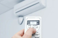 Πόσο ρεύμα καίνε τα κλιματιστικά και πόσο ο ανεμιστήρας ανά ώρα με τις τιμές τον Αύγουστο