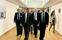 Ο Λευτέρης Αυγενάκης ζήτησε από την ΕΕ πιο δραστικά μέτρα για την προστασία των παραγωγών