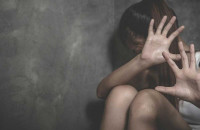 Σοκ στην Πάτρα: Δάγκωσε και έκοψε κομμάτι από το αυτί της αδερφής του