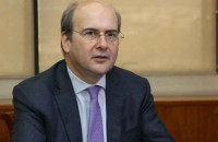 Χατζηδάκης: 6 νέα μέτρα για τη μείωση του ιδιωτικού χρέους