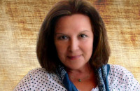 Η νέα ποιητική συλλογή της Περσεφόνης Τζίμα “Ανθεκτικά υλικά”