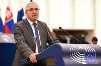 “Συγγνώμη” της Κάγια Κάλλας σε Γιάννη Μανιάτη, για ψευδοκράτος και τουρκολιβυκό μνημόνιο