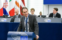 Πρόταση Ν. Παπανδρέου για ψήφισμα σχετικά με την προστασία των μειονοτήτων στη Συρία