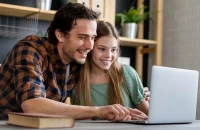 Πανελλήνιες – Αποτελέσματα: Έξι SOS tips για να στηρίξετε το παιδί σας την κρίσιμη ημέρα