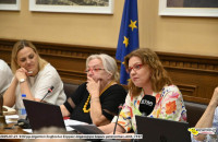 Έλενα Τούσκα: Έτσι λειτουργεί το σύστημά τους.  Κάτι δίνεις, κάτι παίρνεις