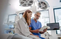 Μπορώ να έχω τον γιατρό μου εάν έχω ασφαλιστήριο υγείας; Δείτε τις περιπτώσεις