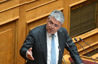 Δημήτρης Νατσιός:  6 στα 10 νοικοκυριά δεν βγάζουν τον μήνα