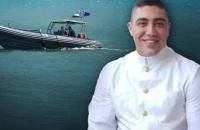 Νίκος Καρακλάς: «Σκότωσαν το παιδί μου και το κρέμασαν» – Όσα λέει η μητέρα του λιμενικού που βρέθηκε απαγχονισμένος στη Λέσβο