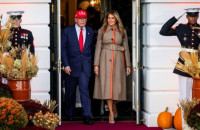 Ο πρόεδρος Τραμπ αποκαλύπτει το ανακαινισμένο μπάνιο του υπνοδωματίου Λίνκολν