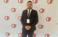 Για να προστατεύψει τη φήμη, την τιμή και την οικογένειά του στη δικαιοσύνη θα προσφύγει ο Νίκος Ατζιαμής