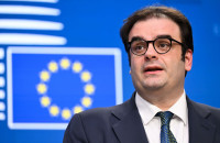 Κυριάκος Πιερρακάκης -Ο διεθνής ρόλος του ευρώ είναι η στρατηγική απάντηση στις οικονομικές προκλήσεις που αντιμετωπίζει η Ευρώπη