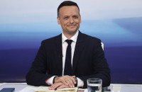 Συνεχίζει να πέφτει το ΠΑΣΟΚ - Φταίνε οι Δούκας και Γερουλάνος;