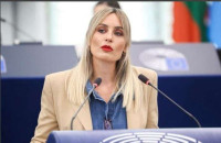 Ελεονώρα Μελέτη: Να σταματήσει η ανεξέλεγκτη προβολή σοκαριστικών εικόνων τραγωδίας στα ΜΜΕ