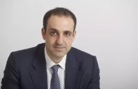 Γρηγόρης Δημητριάδης: Πώς θα «ψηφίσει» η Τεχνητή Νοημοσύνη στις εκλογές του 2027;