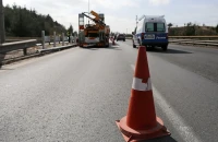 Εργασίες τοποθέτησης στηθαίων στην Εθνική Οδό Θεσσαλονίκης- Νέων Μουδανιών από την Περιφέρεια Κεντρικής Μακεδονίας