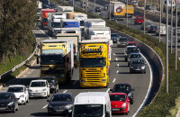 Απαγόρευση κυκλοφορίας φορτηγών μέγιστου επιτρεπόμενου βάρους άνω των 3,5 τόνων κατά την περίοδο εορτασμού του Πάσχα