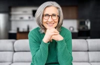 Το απλό τεστ που αποκαλύπτει εάν θα γεράσουμε καλά – 4 σημάδια που δεν πρέπει να αγνοήσουμε