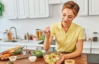 Η διατροφή που φρενάρει τη γήρανση του εγκεφάλου – Το αγαπημένο τρόφιμο «ασπίδα» του νου