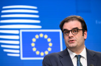 Κυριάκος Πιερρακάκης: Το Δημόσιο δεν θα ασκήσει ένδικα μέσα για τις αποζημιώσεις στην τραγωδία των Τεμπών