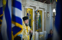 Σερρών Θεολόγος: «Εὐαγγελίζου γῆ χαρὰν μεγάλην, αἰνεῖτε οὐρανοὶ Θεοῦ τὴν δόξαν!»