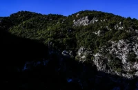 Παρνασσός: Δύο ορειβάτες αποπροσανατολίστηκαν και χάθηκαν στο βουνό – Γίνεται επιχείρηση για τη διάσωσή τους
