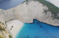 Ζάκυνθος: Απαγορεύεται και φέτος η πρόσβαση στο «Ναυάγιο» - Μόνο από την εξέδρα η θέα στην παραλία