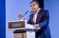 Ανήμερα της Εργατικής Πρωτομαγιάς στην δημοσιότητα το μανιφέστο του Αλέξη Τσίπρα