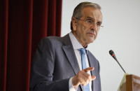 Αντώνης Σαμαράς: Χτύπησε το τηλέφωνο στις 3 το πρωί για  τον ΟΠΕΚΕΠΕ το Φραπέ και το Χασάπη