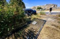 Σφοδρό τροχαίο με πέντε τραυματίες στην Αργολίδα – Αυτοκίνητο «καρφώθηκε» σε μάντρα