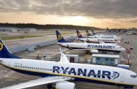 Η Ryanair δεν αναμένει ελλείψεις καυσίμων για τον Μάιο, άγνωστο για τον Ιούνιο εάν συνεχιστεί ο πόλεμος