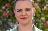 Έλενα Τούσκα “Μα για δυο δέντρα κάνετε έτσι;”
