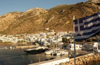 Συναγερμός από πτώση ελικοπτέρου στη Σίφνο - Τυλίχθηκε στις φλόγες