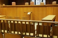 Λάρισα: Νέα ποινή στον 50χρονο που κρατούσε με τσεκούρι όμηρο τη γυναίκα του σε ζωντανή μετάδοση