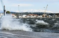 Καιρός αύριο: Άνεμοι 5 μποφόρ στην Αττική, έως 39 βαθμούς η θερμοκρασία στη χώρα – Πού θα βρέξει
