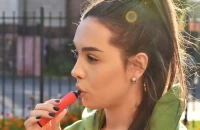 Θέλετε να κόψετε το κάπνισμα; Η άσκηση που «φρενάρει» την επιθυμία για τσιγάρο – Δεν είναι η γιόγκα
