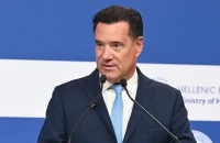Άδωνις Γεωργιάδης- Η κυρία Καρυστιανού διαφημίζει κβαντική ιατρική, που δεν υπάρχει