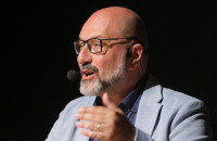 Σάκης Αρναούτογλου: «Το δικαίωμα να μένεις και να επιστρέφεις στον τόπο σου να γίνει Ευρωπαϊκή προτεραιότητα»