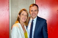 Συνάντηση ΥΦΥΠΕΞ Χατζηβασιλείου με την Πρόεδρο του Ευρωκοινοβουλίου Ρομπέρτα Μέτσολα