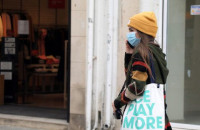 Ευρώπη: 8 στις 10 νεαρές γυναίκες αποφεύγουν ορισμένους δημόσιους χώρους – Φοβούνται επίθεση