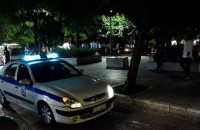 Μολότοφ και γκαζάκια στην Ευελπίδων – Αποκλεισμένη η περιοχή από την ΕΛ.ΑΣ. που ξεκίνησε έρευνες