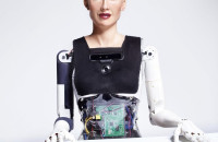 Το ανδροειδές ρομπότ Sophia μπαίνει σε μαζική παραγωγή το 2021 για να βοηθήσει με την πανδημία