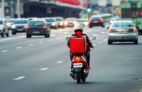 Ντελιβεράς έκλεψε εμβόλιο για τον κορονοϊό από εμβολιαστικό κέντρο στην Αγία Παρασκευή