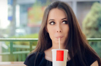 Τα πασίγνωστα ποτά που αυξάνουν κατά 53% τα τριγλυκερίδια και απειλούν την καρδιά