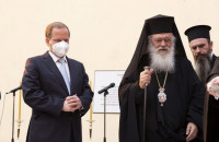 Συνάντηση Καραμανλή- Ιερώνυμου: Πρώτο βήμα για την κατασκευή του Εκκλησιαστικού Μητροπολιτικού Μουσείου και του Κέντρου Συντήρησης Κειμηλίων.