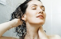 Γιατί πρέπει να σταματήσουμε το μπάνιο με καυτό νερό;