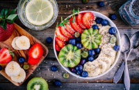 Υγιεινό πρωινό: Ποια φρούτα να επιλέξετε για έξτρα ενέργεια