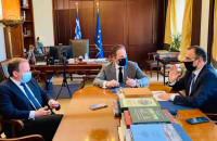 Επέστρεψε ο Χρυσάφης από την Αθήνα με γεμάτες τις βαλίτσες του!