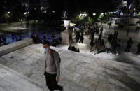 Apolitic: Κυριάκo  Χάνουμε;