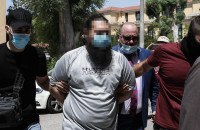 Μονή Πετράκη: Για απόπειρα ανθρωποκτονίας κατηγορείται ο 37χρονος που έριξε καυστικό υγρό σε Μητροπολίτες