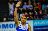 Εμμανουήλ Καραλής – «Μας χτυπούσαν, καθόμασταν και κλαίγαμε με την αδελφή μου»